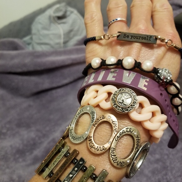 Jewelry Lot FIRM - Picture 8 of 8